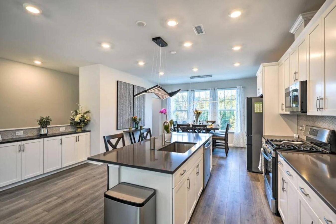 The Villas Buckingham 10 Mins To Rdu Airport Duke Downtown Durham Eksteriør billede