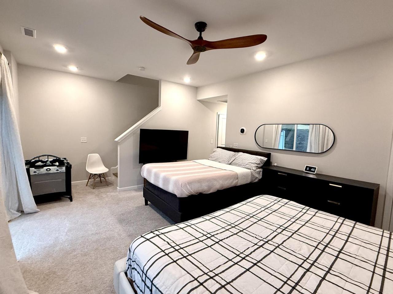 The Villas Buckingham 10 Mins To Rdu Airport Duke Downtown Durham Eksteriør billede