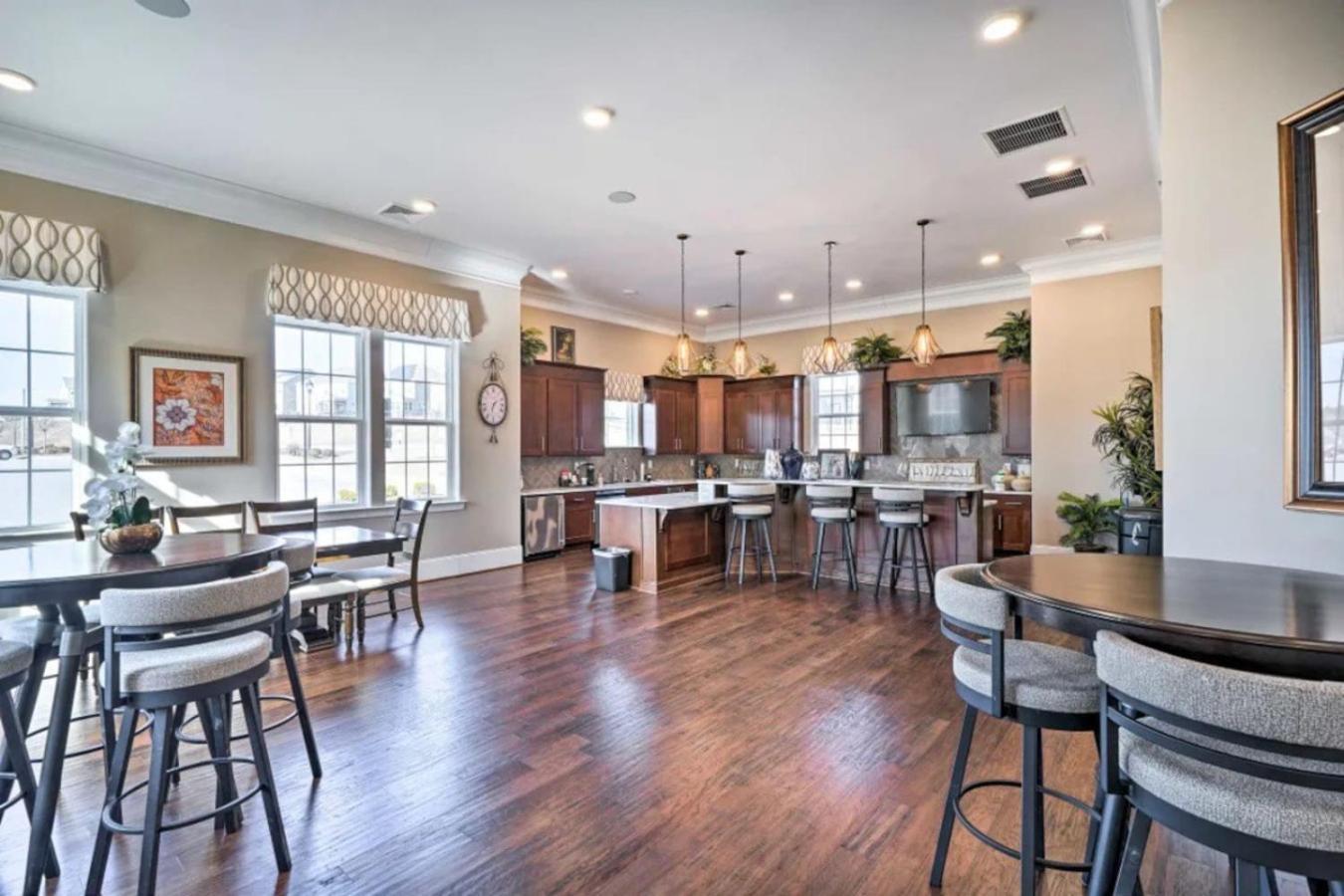 The Villas Buckingham 10 Mins To Rdu Airport Duke Downtown Durham Eksteriør billede