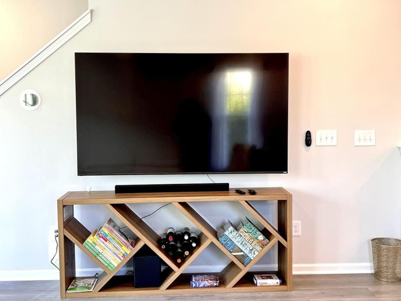 The Villas Buckingham 10 Mins To Rdu Airport Duke Downtown Durham Eksteriør billede