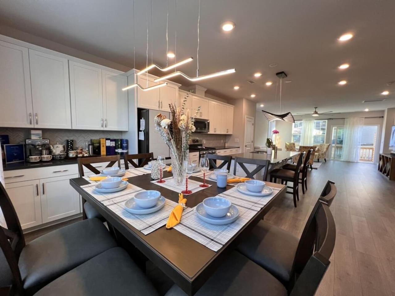 The Villas Buckingham 10 Mins To Rdu Airport Duke Downtown Durham Eksteriør billede