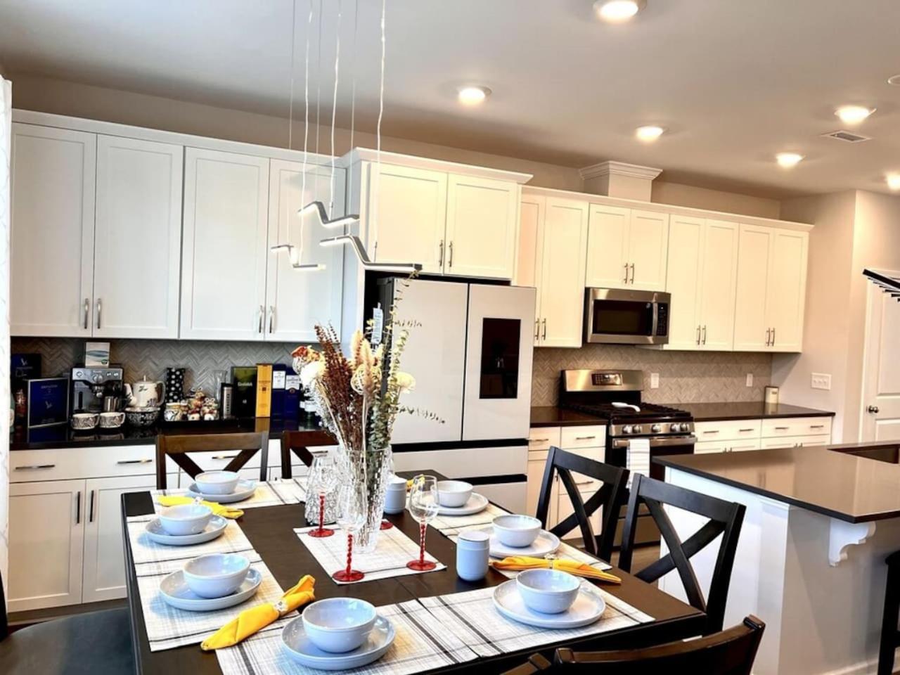 The Villas Buckingham 10 Mins To Rdu Airport Duke Downtown Durham Eksteriør billede