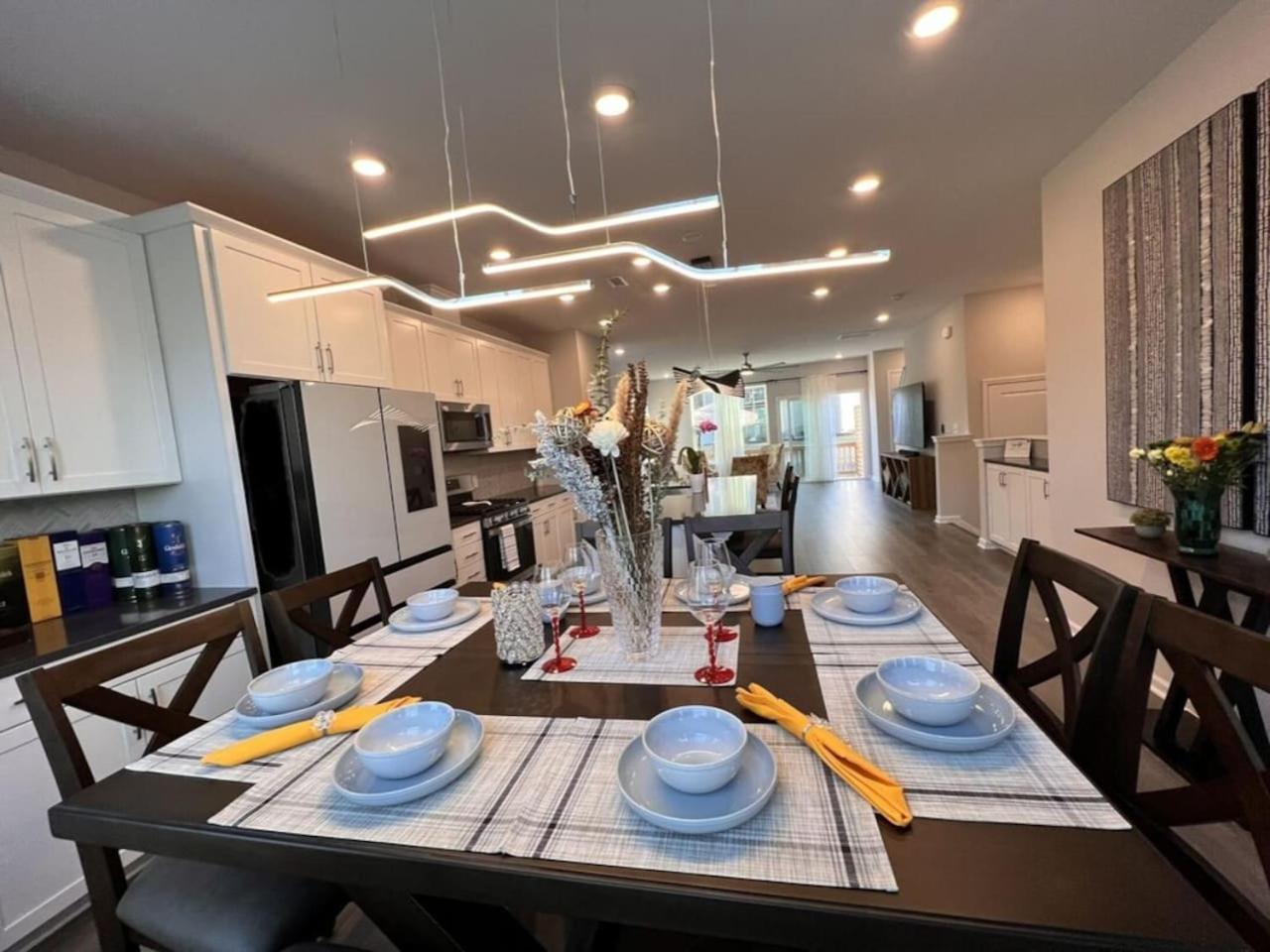The Villas Buckingham 10 Mins To Rdu Airport Duke Downtown Durham Eksteriør billede