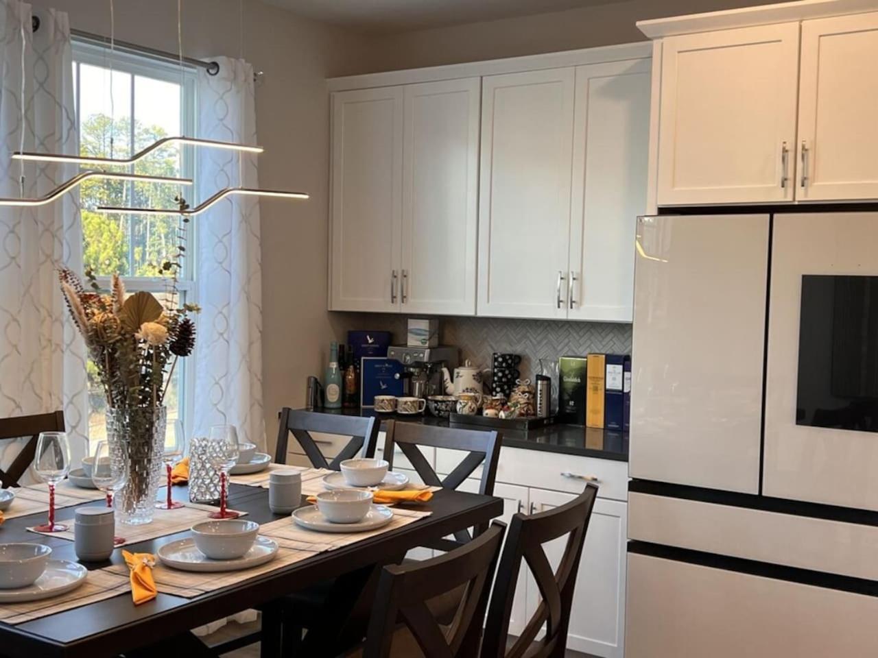 The Villas Buckingham 10 Mins To Rdu Airport Duke Downtown Durham Eksteriør billede