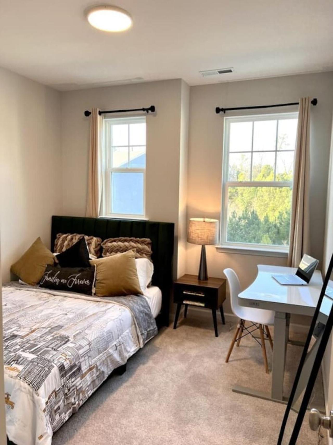 The Villas Buckingham 10 Mins To Rdu Airport Duke Downtown Durham Eksteriør billede